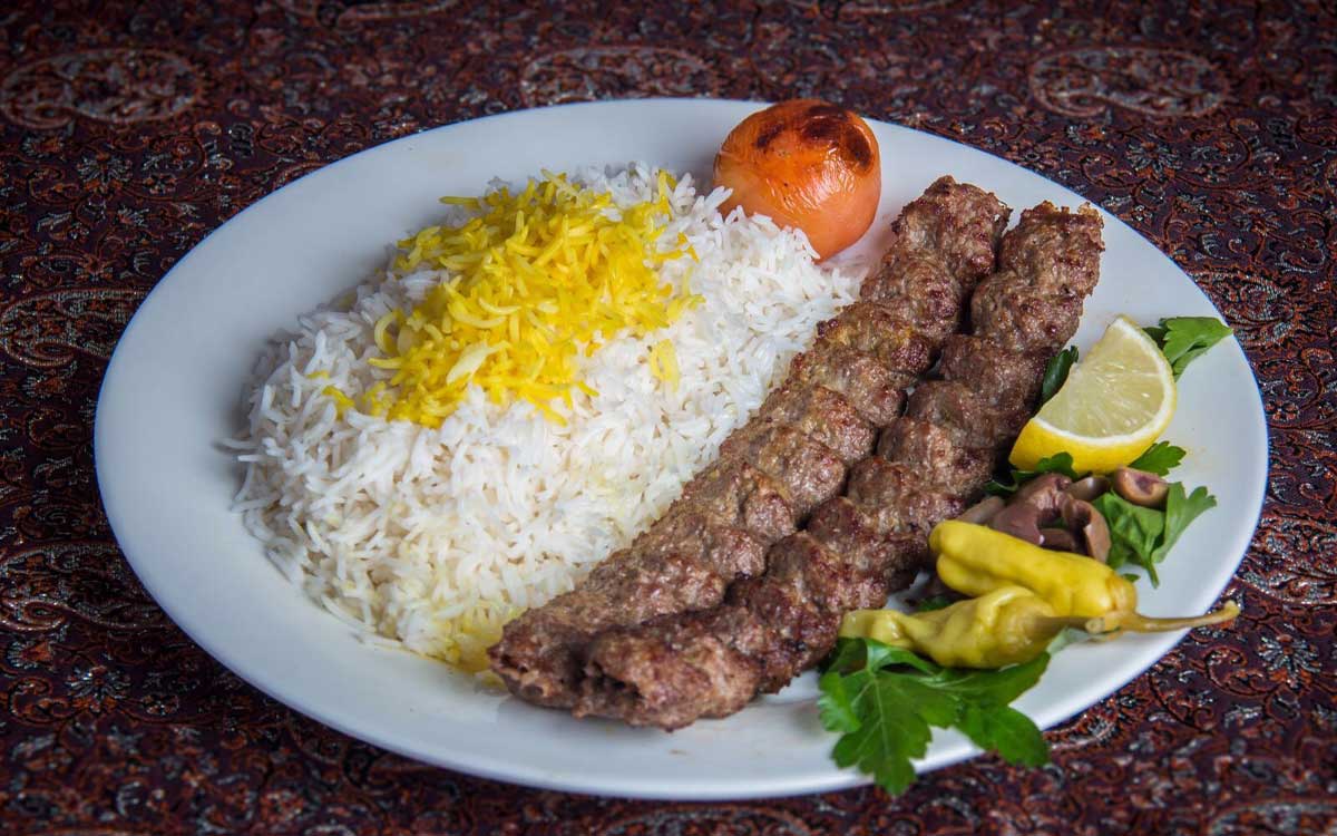 چلو کباب کوبیده
